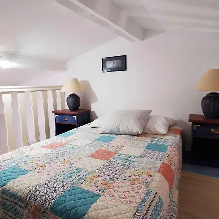 Studio Mezzanine Climatise Proche Plage, 4 Pers, Terrasse Et Parking Gratuit - Fr-1-650-31 * Borgo (Corsica)
