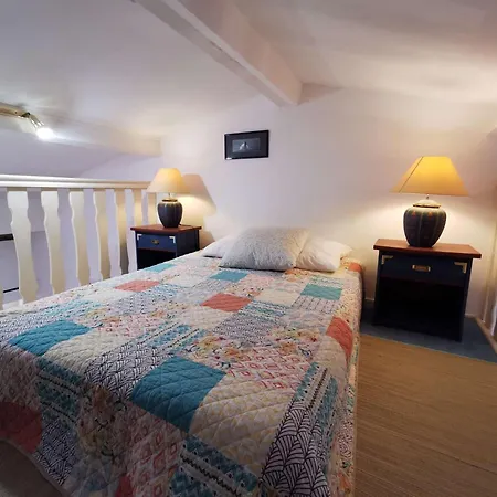 Appartement Studio Mezzanine Climatise Proche Plage, 4 Pers, Terrasse Et Parking Gratuit - Fr-1-650-31 Borgo (Corsica)